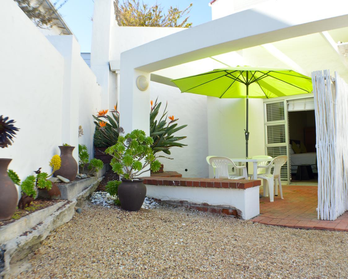Small Bay Guest House Bloubergstrand Eksteriør bilde