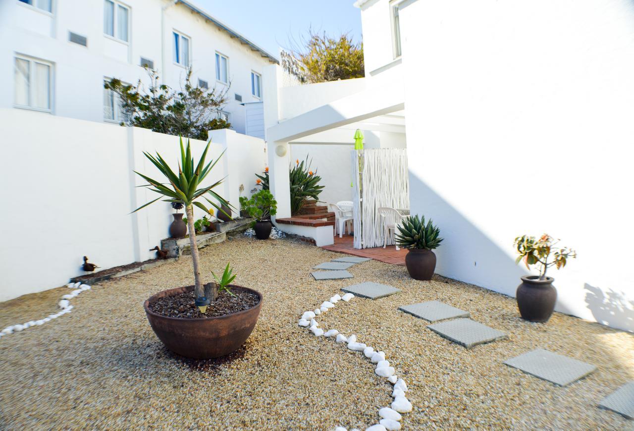 Small Bay Guest House Bloubergstrand Eksteriør bilde